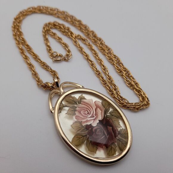 Victorian Cameo Style Necklace Rose Print Pendant Gold Tone - Picture 8 of 9